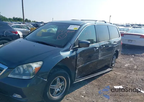 2006 Honda Odyssey Touring z USA, uszkodzony, nr VIN 5FNRL38876B102013